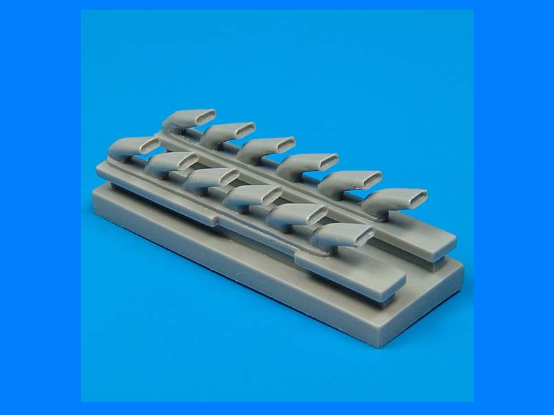 QB32010 Messerschmitt Bf 109G-6 exhausts 1/32